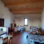 Casale Il Cantico Della Tenerezza 펜션 *