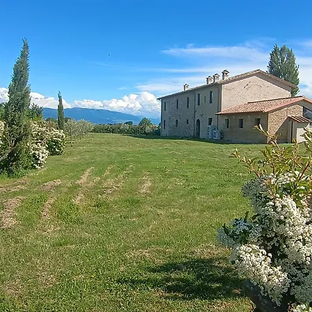 Casale Il Cantico Della Tenerezza 펜션