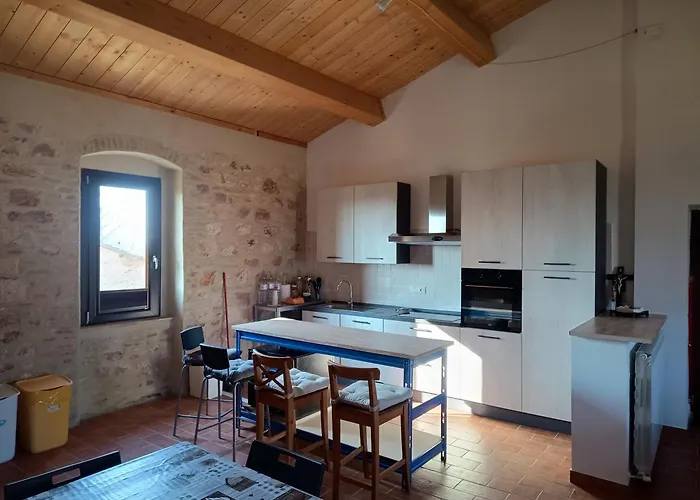 Casale Il Cantico Della Tenerezza Дом отдыха Ассизи